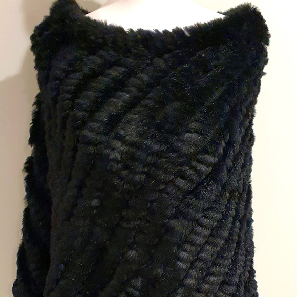 Black fur top - Picture 2 of 4